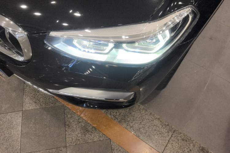 Used BMW X3 2018 xDrive28i Luxury Package China VI Emission Standard
