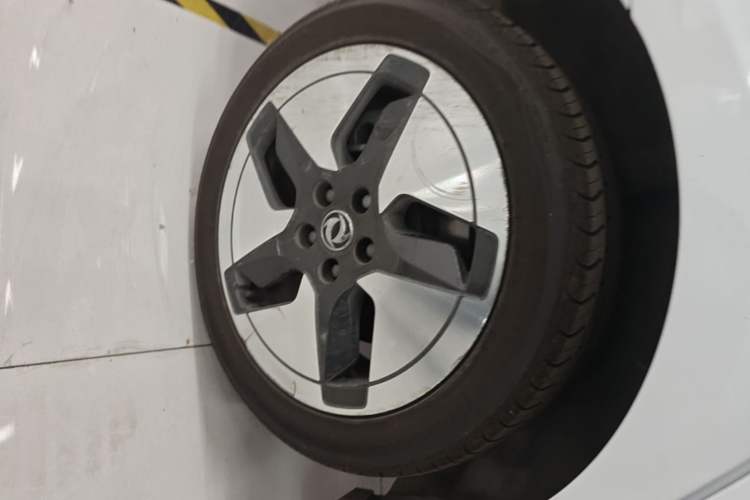 Used Dongfeng Aeolus E70 2023 PRO Comfort Edition
