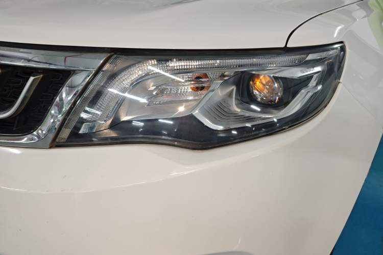 Used Geely Auto Emgrand X7 Sport 2016 1.8TD Automatic Smart Model Left Front Headlight