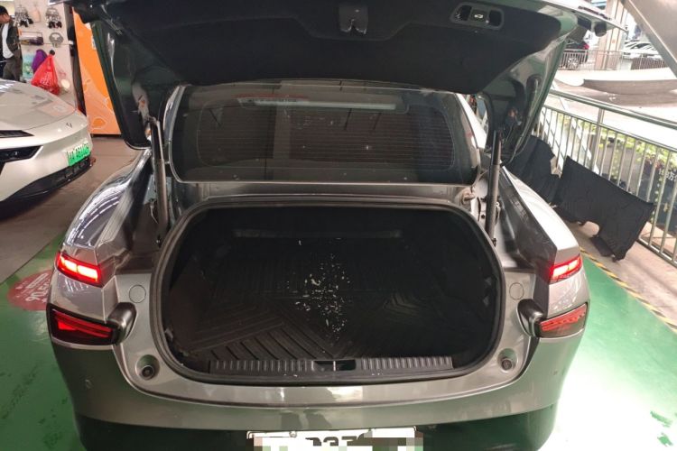 Used XPeng P7 2022 480E Trunk