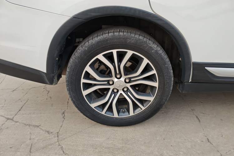 Used Mitsubishi Outlander 2018 2.0L Two-Wheel Drive Glory Edition 5 Seats Exterior 5