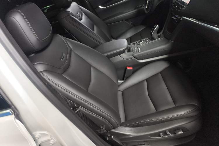 Used Cadillac XT5 2021 2.0T Two-Wheel Drive Luxury Version