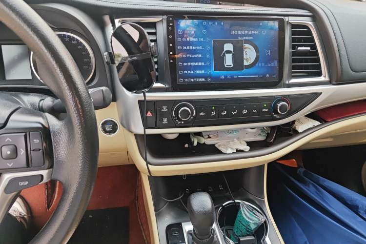 Used Toyota Highlander 2018 2.0T Four-Wheel Drive Elite Edition 7 Seats China VI Standard
