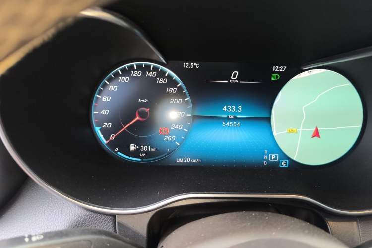 Used Mercedes-Benz GLC 2020 Facelift GLC 260 L 4MATIC Luxury Edition Odometer Close Up