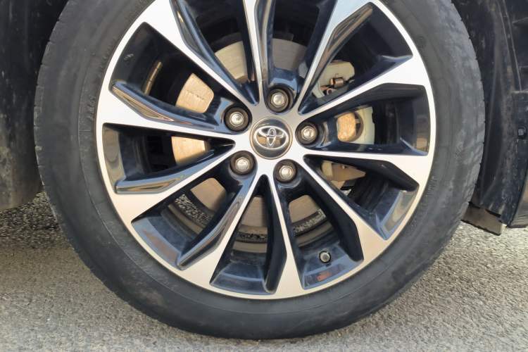 Used Toyota Avalon 2023 Dual-Engine 2.5L Luxury Edition