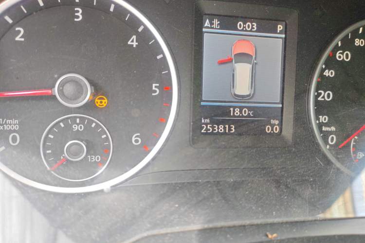 Used Volkswagen Tiguan 2012 2.0 TDI Comfort Edition Odometer Close Up