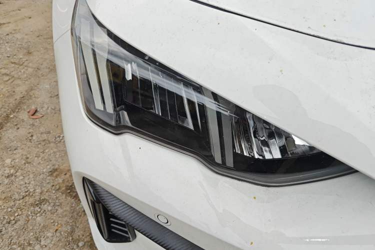 Used GAC Trumpchi EMPOW 2023 270T DCT J15 Version Right Front Headlight