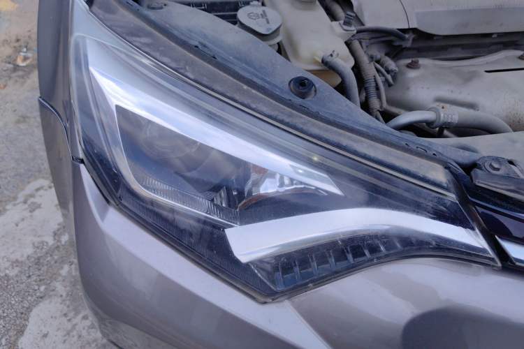 Used Toyota RAV4 2016 2.5L Automatic 4x4 Elite Edition
