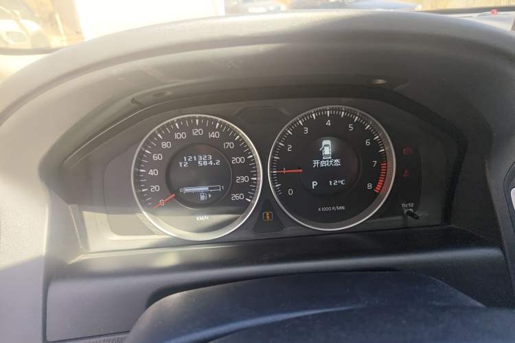 Used Volvo XC60 2012 T5 Comfort Edition Instrument Cluster