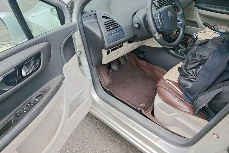 Used Citroen C-Quatre 2012 Sedan 1.6L Manual Enjoyment Model