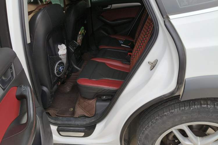 Used Audi Q5 2017 Plus 40 TFSI Technology Model Left Rear Seat