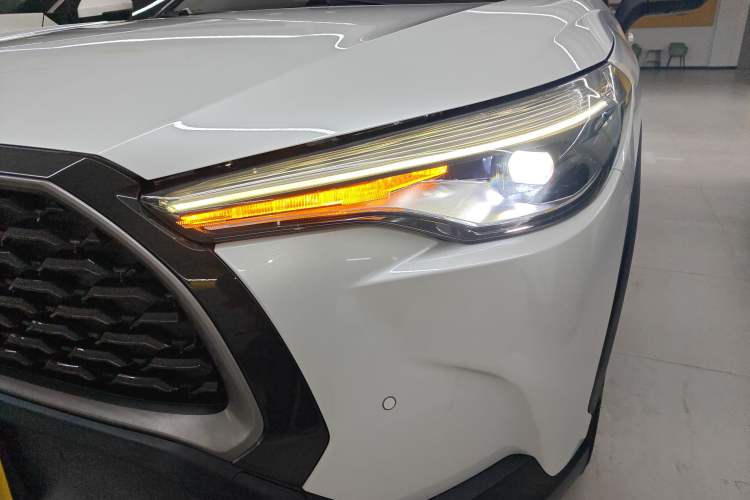 Used Toyota Corolla Cross 2022 2.0L Deluxe Edition Left Front Headlight