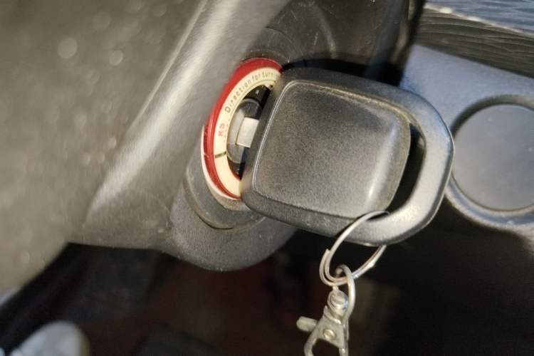 Used Baojun 310 2016 1.2L manual Comfort trim level