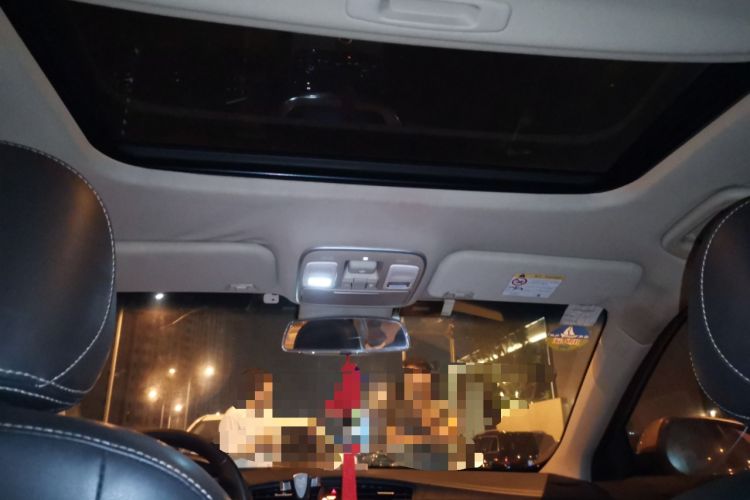 Used Geely Auto Emgrand GL 2018 1.8L DCT Elite Smart Connectivity Version Headliner