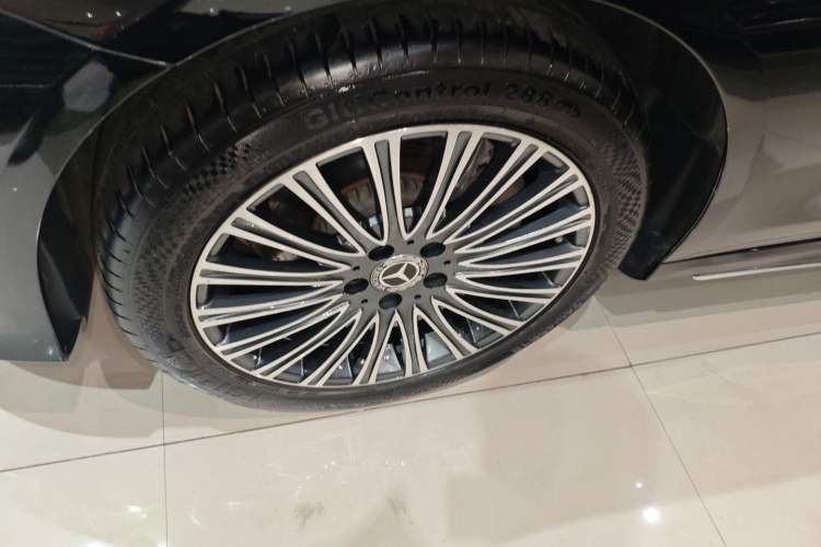 Used Mercedes-Benz E-Class 2021 Facelift E 300 L Stylish Edition
