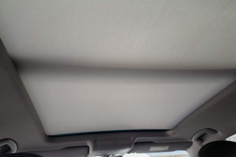 Used Volkswagen Tiguan L 2017 330TSI Automatic Two-Wheel Drive Luxury Edition