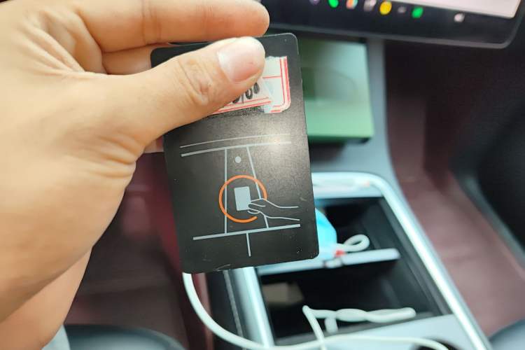 Used Tesla Model Y 2021 Standard Range Rear-Wheel Drive Version Vehicle Key