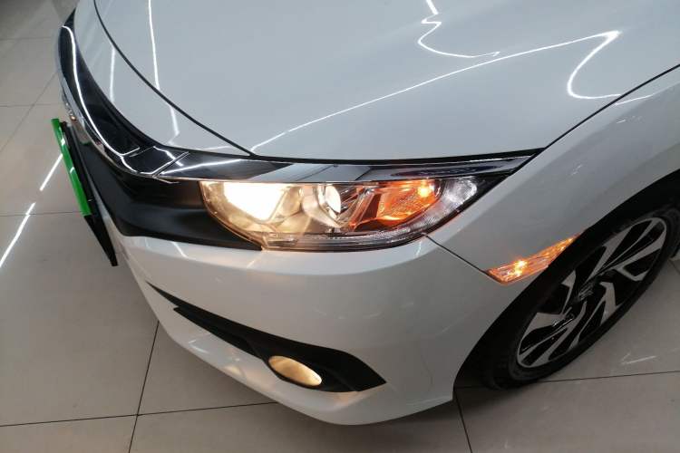 Used Honda Civic 2016 220TURBO Manual Luxury Edition Left Front Headlight