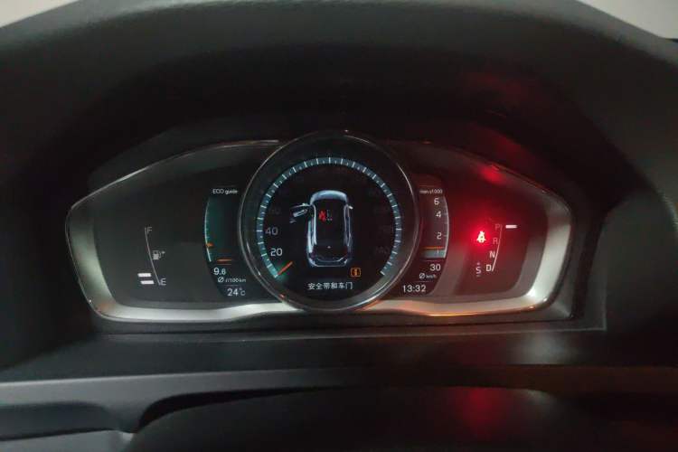 Used Volvo V60 2015 T5 Zhiya Edition