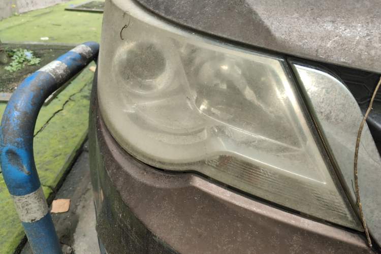 Used Baojun 730 2014 1.5L manual Comfort version 7 seats Right Front Headlight