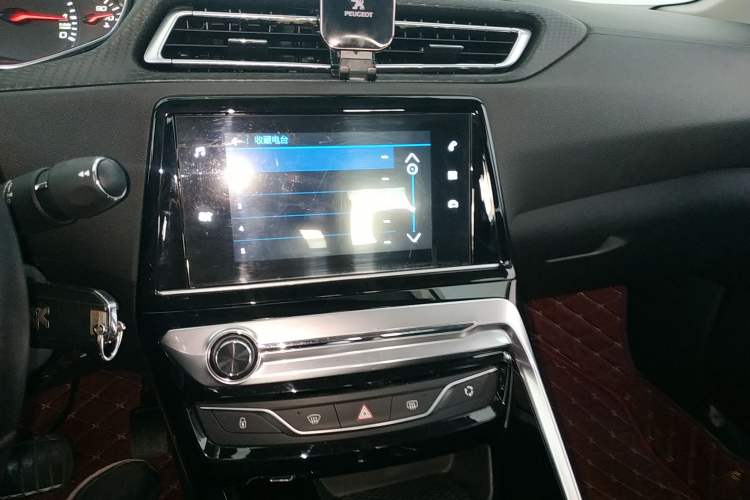 Used Peugeot 308 2019 230THP Automatic Luxury Edition China VI Standard Audio And AC Panel