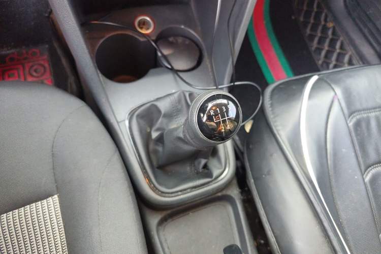 Used Volkswagen Polo 2014 1.4L Manual Fashion Edition
