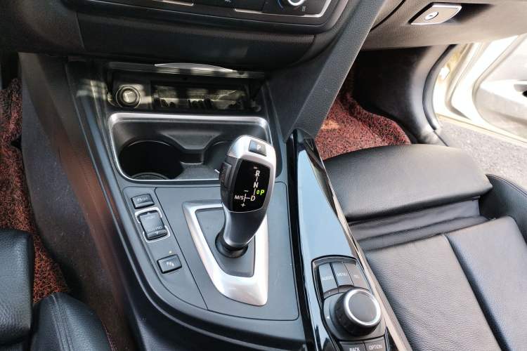 Used BMW 3 Series 2013 316i Sport Design Package