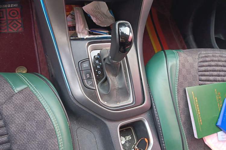 Used Hyundai ix35 2019 2.0L Automatic 2WD Zhiyong·Changxiang Edition China V Standard Gear Lever