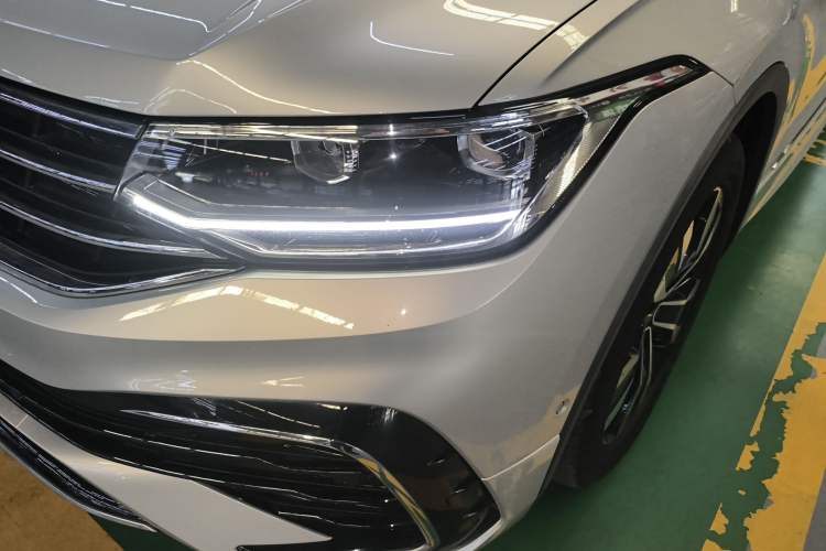 Used Volkswagen Tiguan L 2023 330TSI Automatic Two-Wheel Drive R-Line Enjoyment Edition