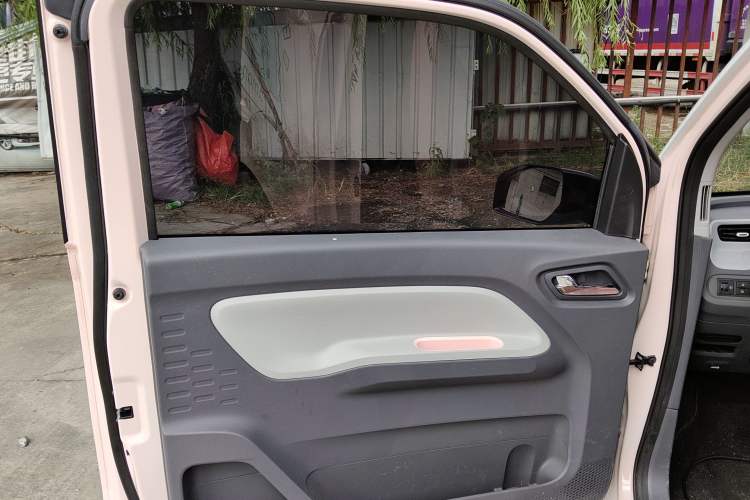 Used Wuling Hongguang MINIEV 2022 Macaron Premium Model – Lithium Iron Phosphate