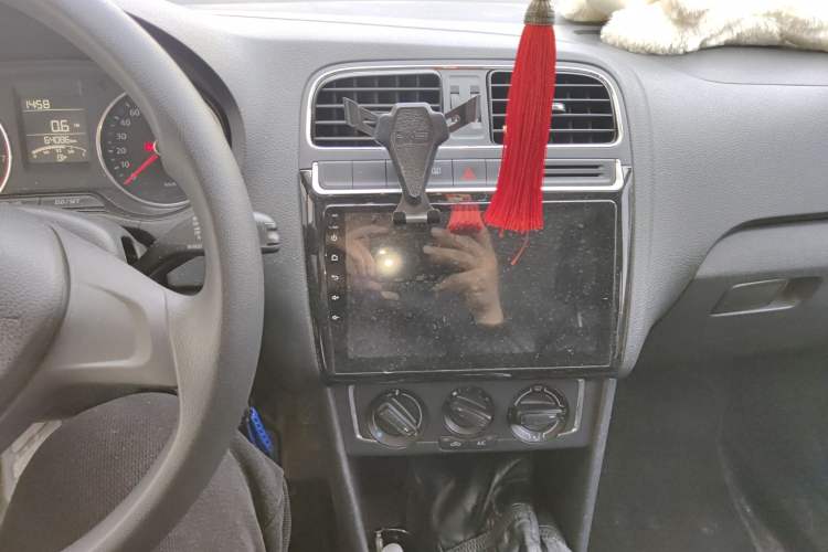 Used Volkswagen Polo 2014 1.6L Manual Comfort Edition