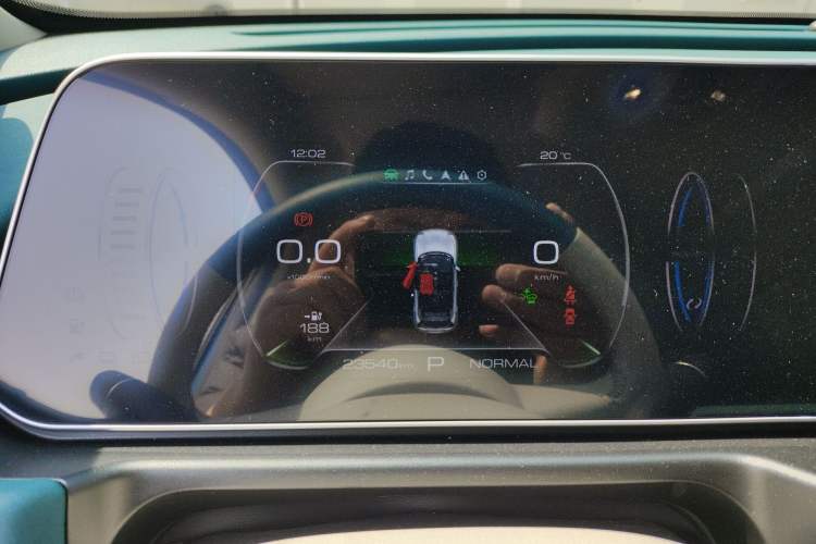 Used ORA Good Cat 2023 401 km Standard Range Prestige Version Lithium Iron Phosphate Instrument Cluster