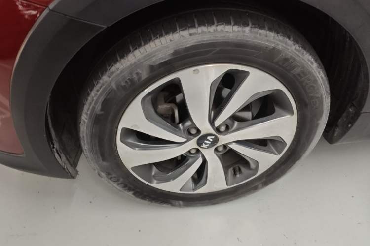 Used Kia KX Cross 2017 1.4L AT GLS Exterior 4