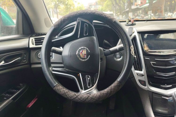 Used Cadillac SRX 2015 3.0L Comfort Version
