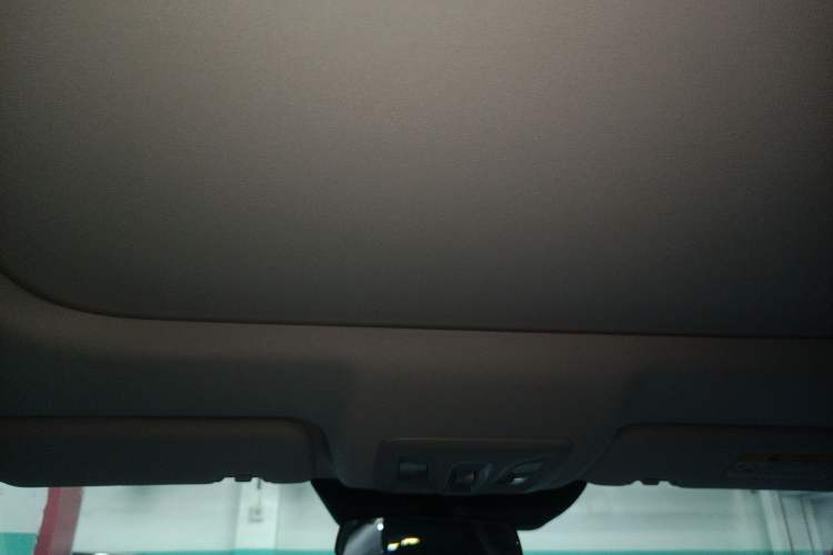 Used Changan UNI-K iDD 2022 Blue Whale iDD 130km 1.5T Excellence Model