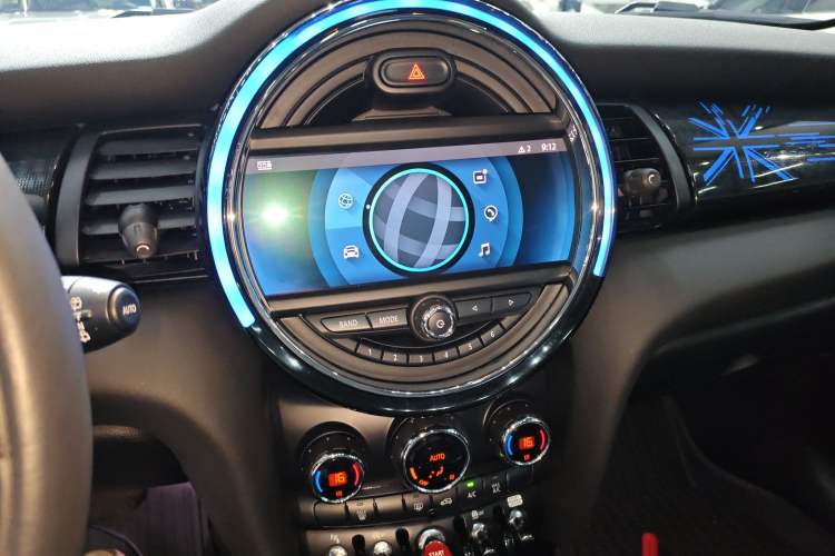 Used MINI 2021 1.5T COOPER Artist Five-Door Edition
