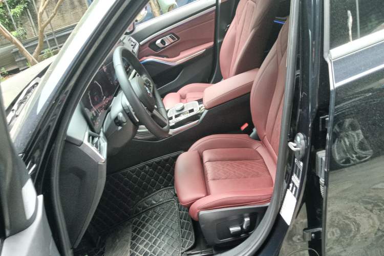 Used BMW 3 Series 2023 320Li M Sport Package Left Front Seat