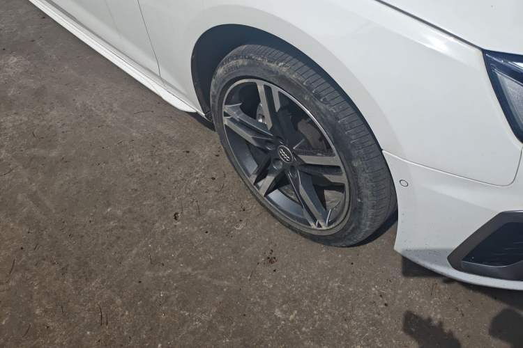 Used Audi A4L 2020 40 TFSI Luxury Dynamic Model