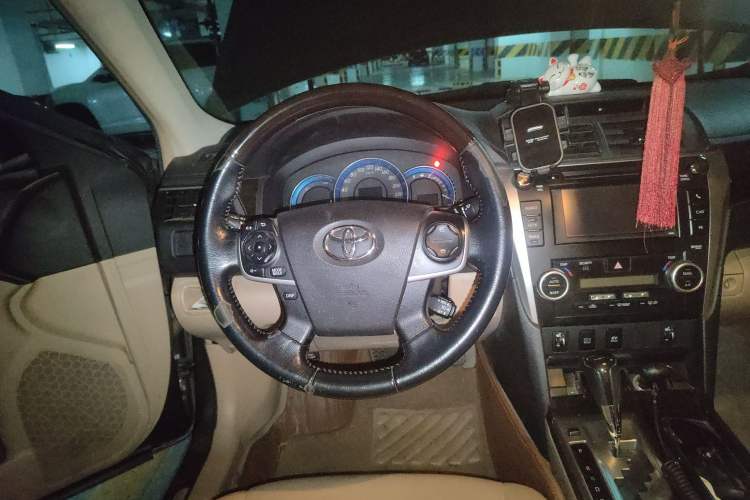 Used Toyota Camry 2012 Luxurious Edition 2.5HG Zunrui