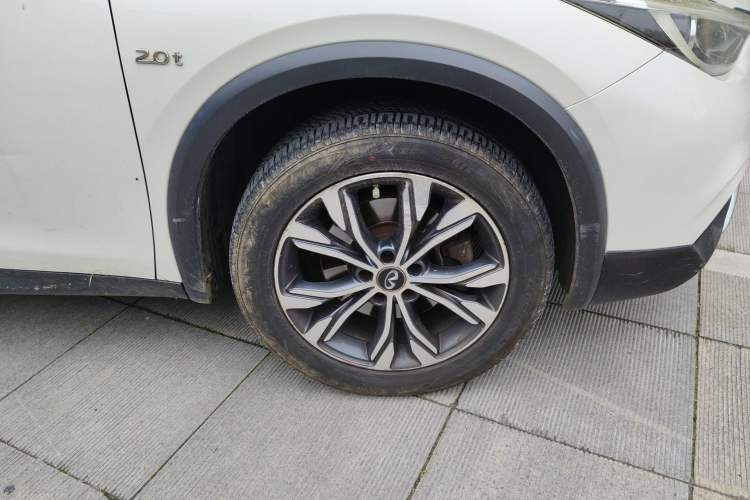 Used Infiniti QX30 2017 2.0T Four-Wheel Drive Sport Edition
