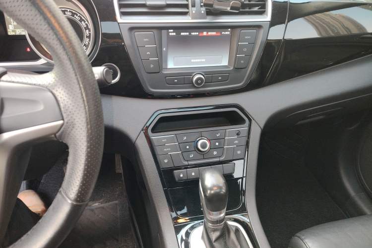 Used MG GS 2015 1.5TGI TST Luxury Edition
