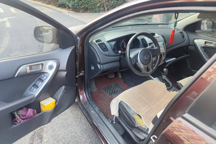 Used Kia Forte 2011 1.6L AT GL