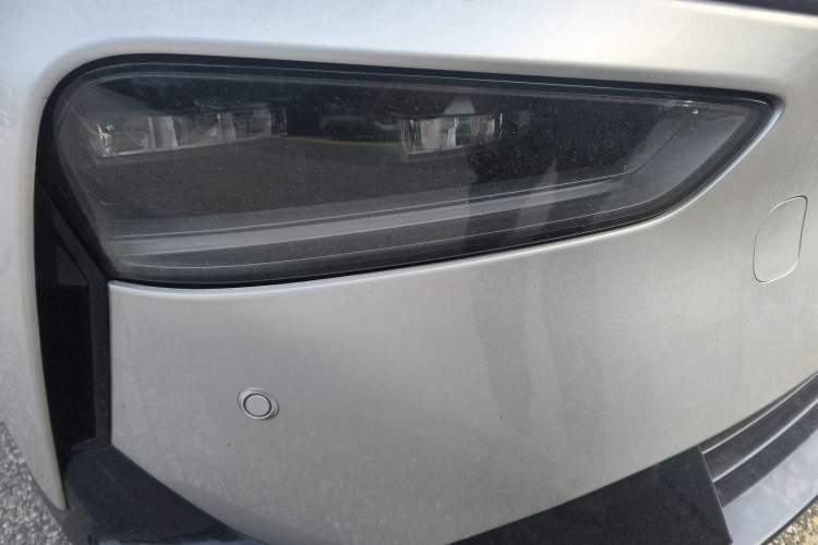 Used XPeng P7+ 2024 Long-Range Max Right Front Headlight