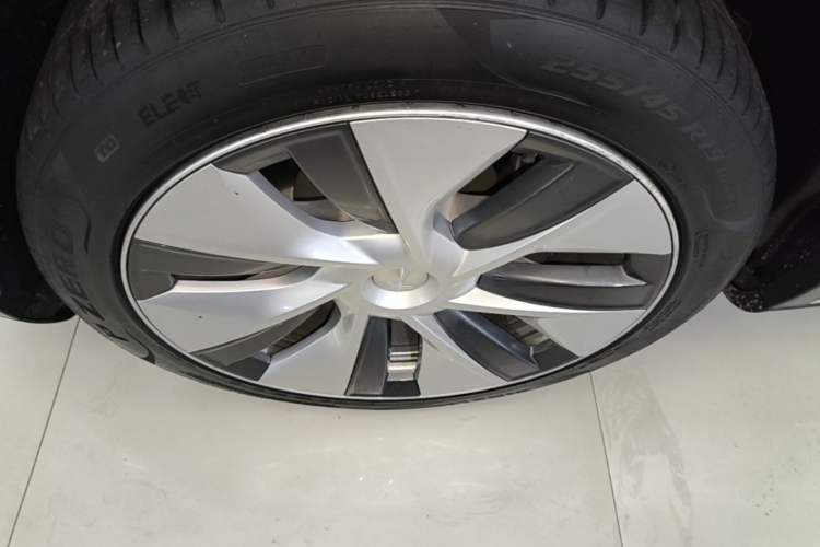 Used Tesla Model Y 2022 Rear-Wheel-Drive Version