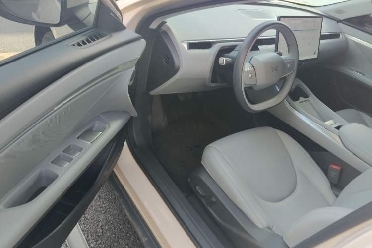 Used XPeng MONA M03 2024 620 with Ultra-Long Range