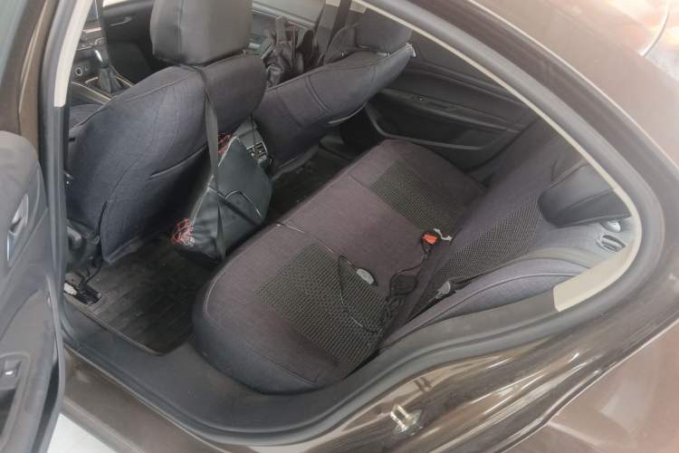 Used Peugeot 408 2016 1.6T Automatic Luxury Edition Left Rear Seat