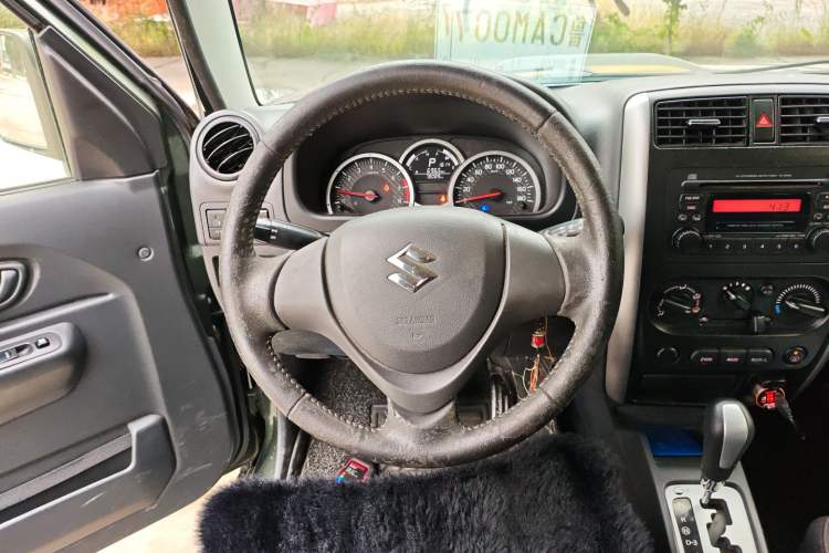 Used Suzuki Jimny 2015 1.3 AT JLX
