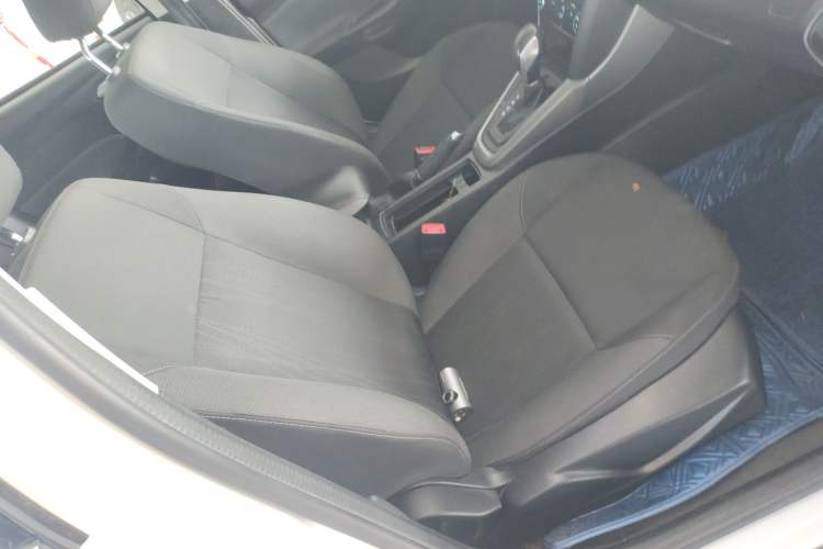 Used Ford Focus 2018 Hatchback Classic 1.6L Automatic Comfort Plus SmartDrive Edition
