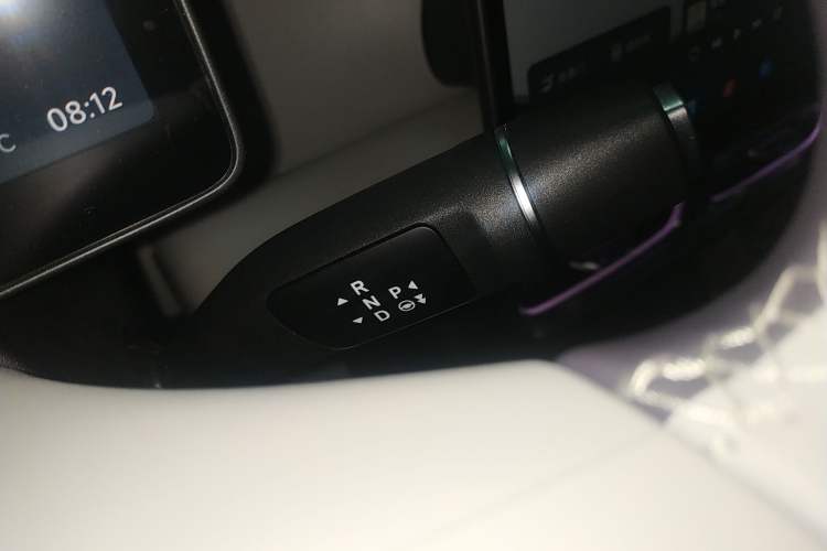 Used Leapmotor B10 2025 510 LiDAR Version Gear Lever