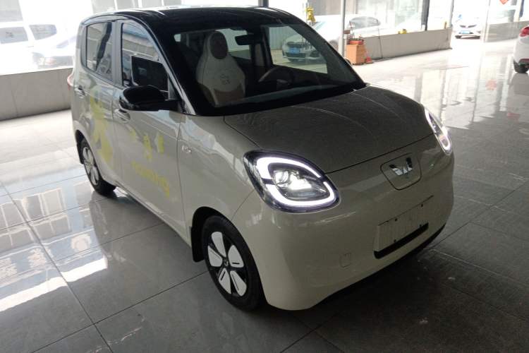 Used Wuling Hongguang MINIEV 2025 Four-Door Version Zhenxiang+ Edition Exterior 1